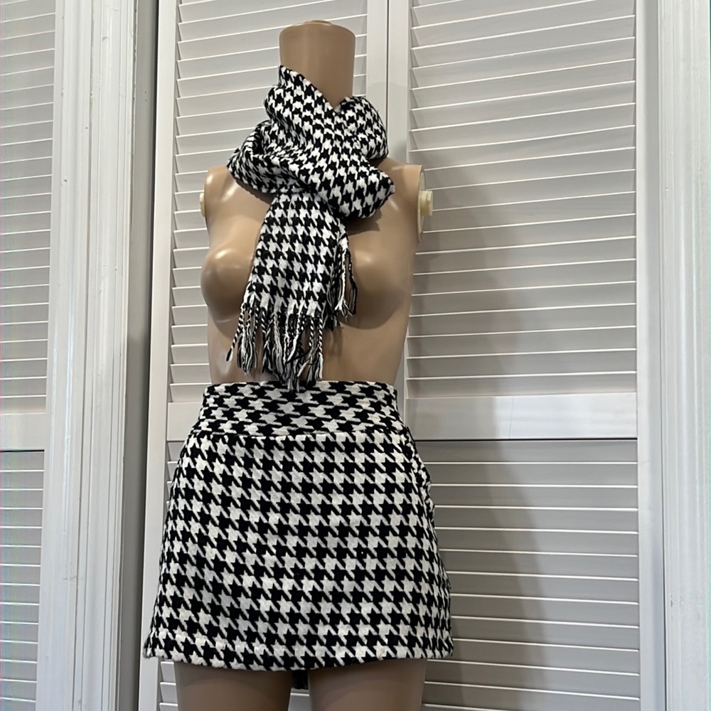 Wool skirt and scarf set